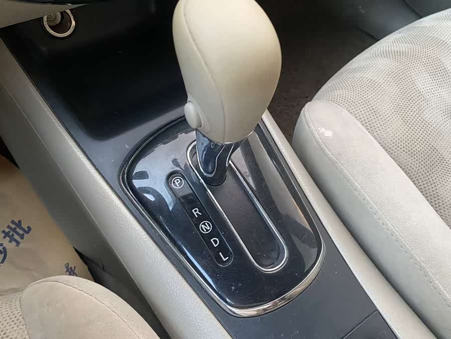 日产 骐达TIIDA 2015 汽车图片 #22