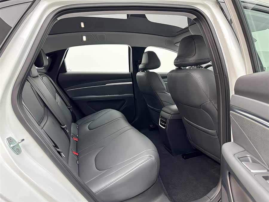 Xpeng MONA M03 2024 изображение автомобиля #22