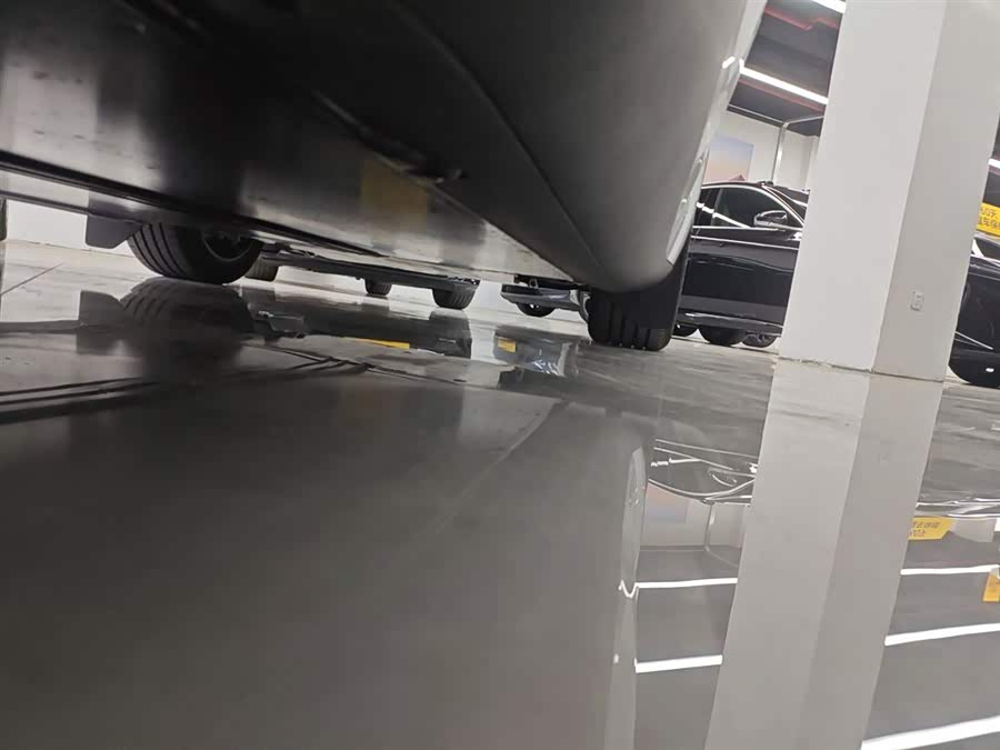 特斯拉 Model Y L 2025 汽车图片 #22