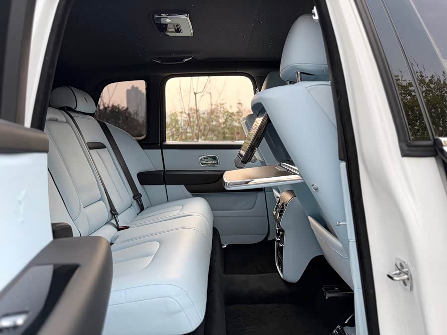 劳斯莱斯 库里南 2021 汽车图片 #22