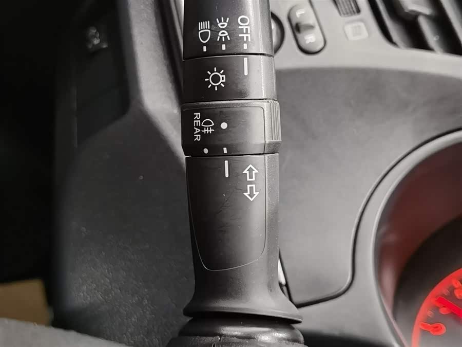 Honda Greiz 2016 صورة سيارة #22