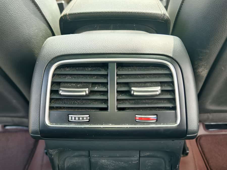 Audi Q5 2018 image de voiture #22