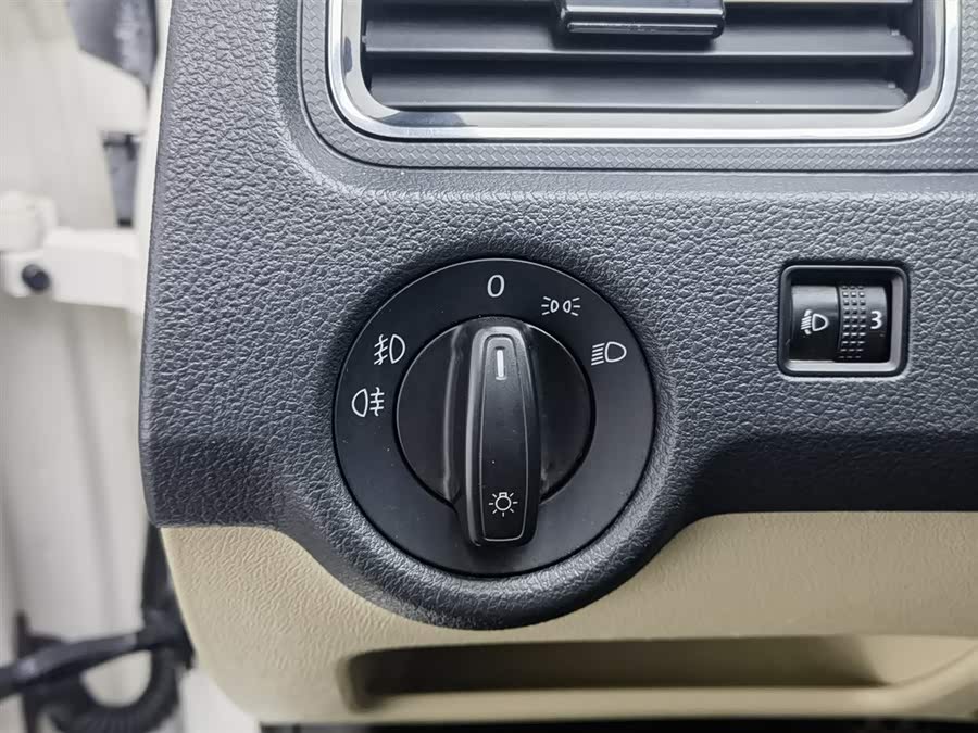 斯柯达 昕锐 2013 汽车图片 #22