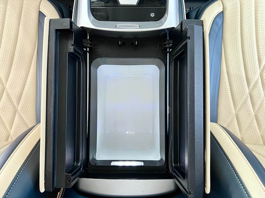 Mercedes-Benz V Class 2022 #22 Mercedes-Benz V Class 2022 immagine di auto #22