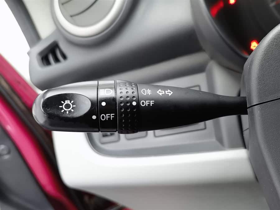 Suzuki 2013 car image #22