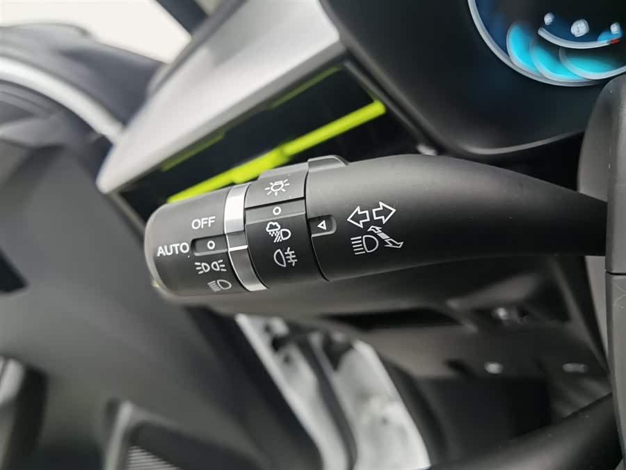 Roewe i5 2022 car image #22