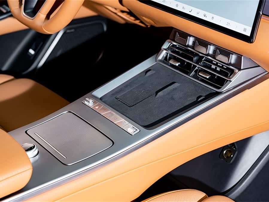 BYD HanL 2025 immagine di auto #22