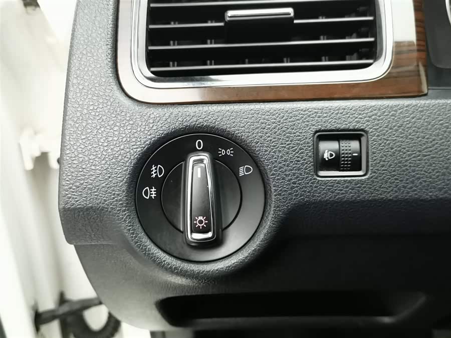 Volkswagen Santana 2013 #22 Volkswagen Santana 2013 immagine di auto #22