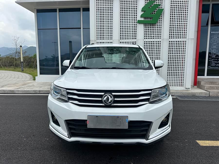 Forthing SX6 2020 #22 Forthing SX6 2020 car image #22