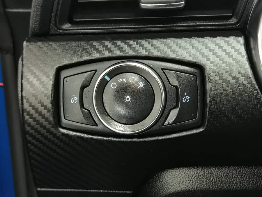 Ford Mustang 2023 immagine di auto #22