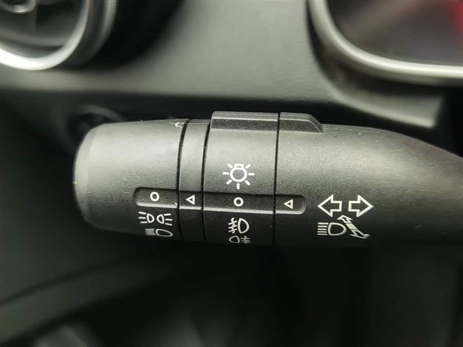 MG ZS 2017 car image #22