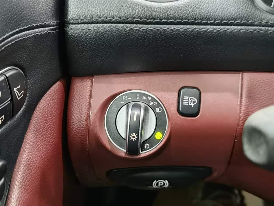 Mercedes-Benz SL Class 2012 car image #22