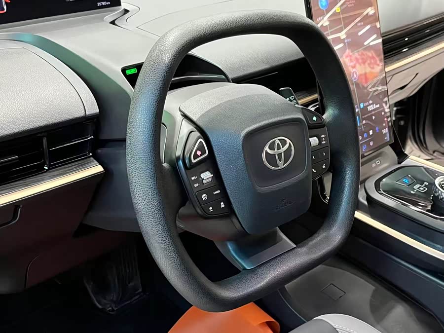 Toyota bZ3 2024 immagine di auto #22