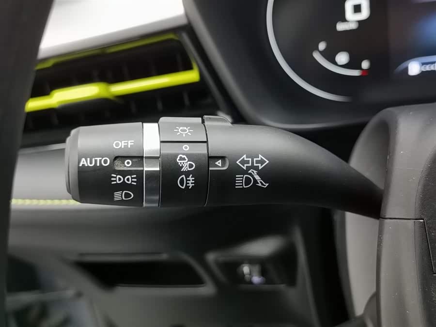 Roewe i5 2022 car image #22