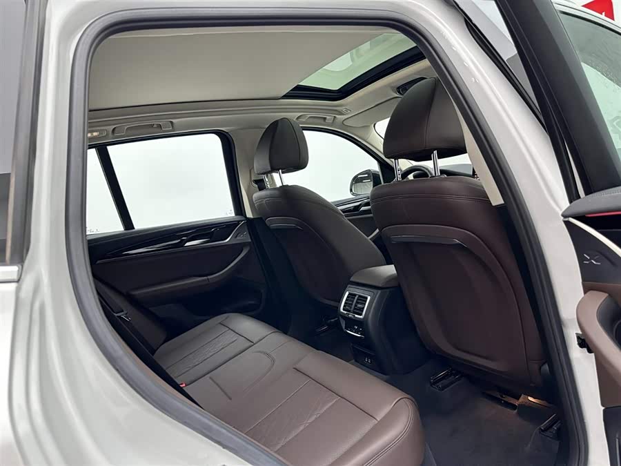 BMW X3 2023 изображение автомобиля #22