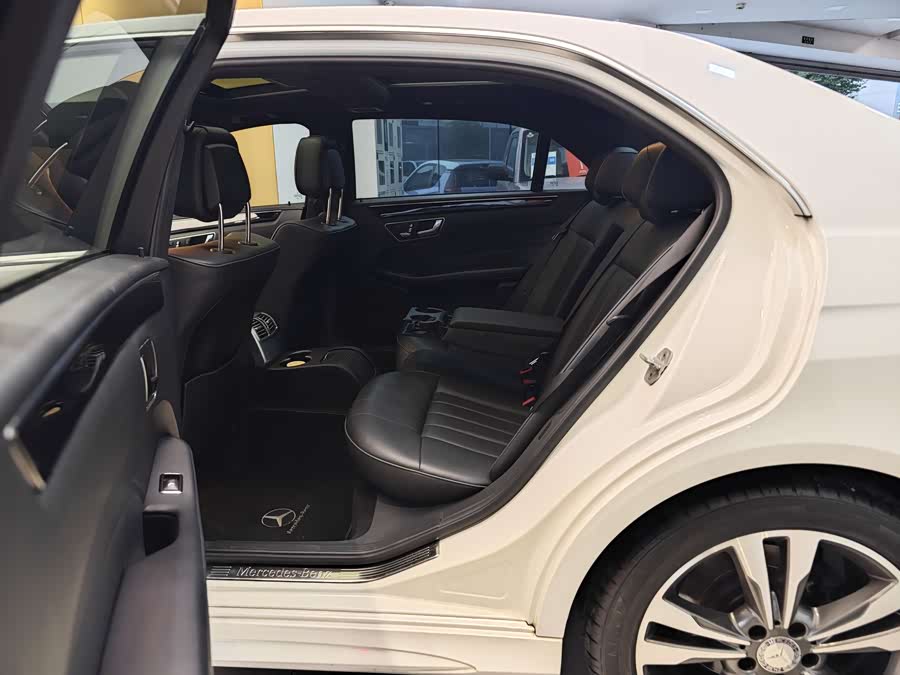 Mercedes-Benz E Class 2015 #22 Mercedes-Benz E Class 2015 car image #22
