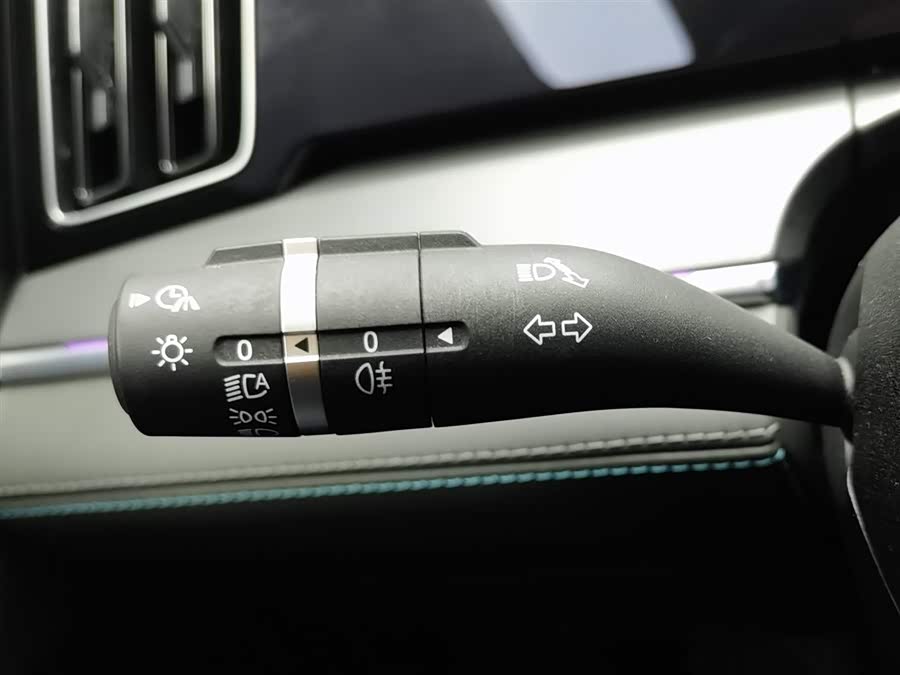 BYD SongL DM-i 2025 car image #22