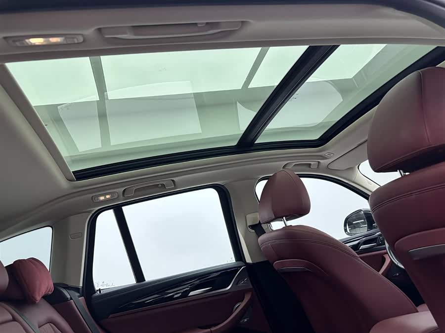 BMW X3 2023 car image #22