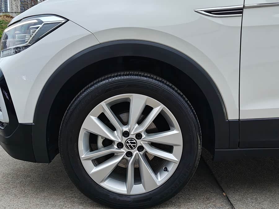 Volkswagen T-Cross 2021 #22 Volkswagen T-Cross 2021 car image #22