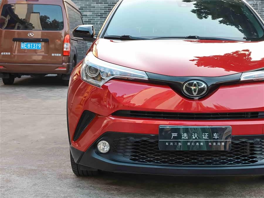 Toyota C-HR 2018 car image #22