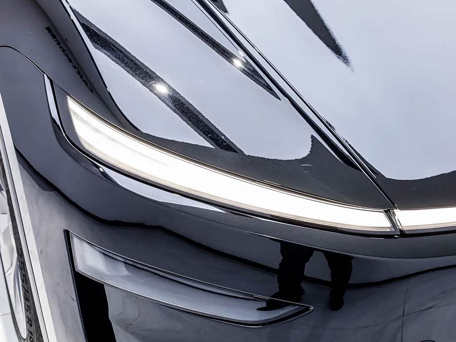 特斯拉 Model Y L 2025 汽车图片 #22