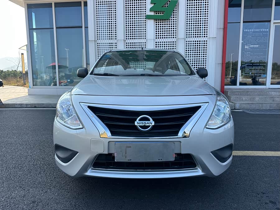 Nissan Sunny 2017 car image #22
