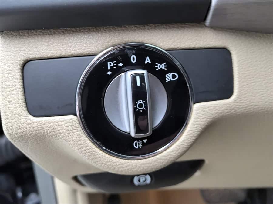 Mercedes-Benz GLK Class (Imported) 2010 immagine di auto #22