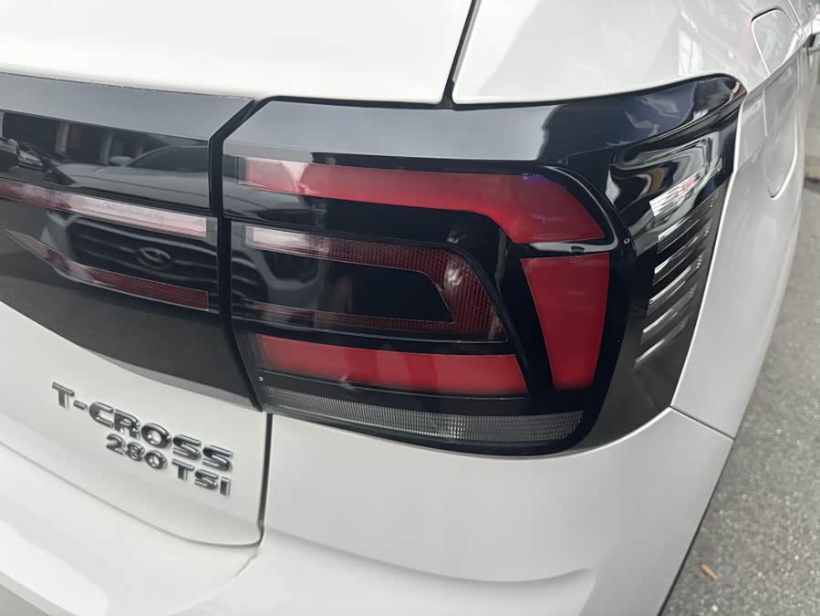 Volkswagen T-Cross 2020 #22 Volkswagen T-Cross 2020 car image #22