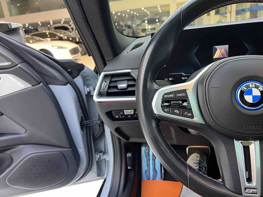 BMW i4 2022 car image #22