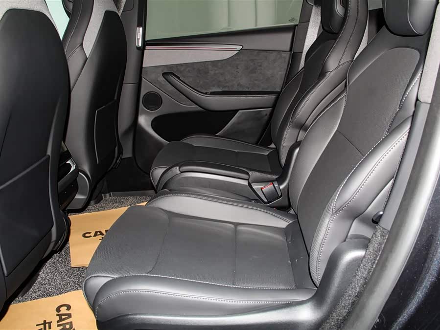 特斯拉 Model Y L 2025 汽车图片 #22