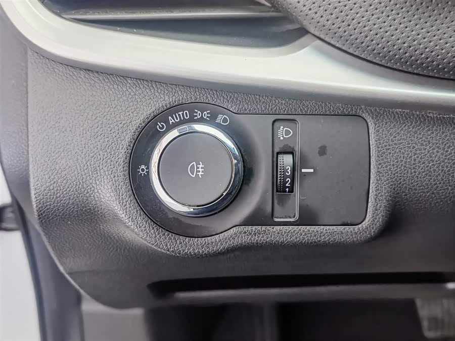 Chevrolet Monza 2022 #22 Chevrolet Monza 2022 car image #22