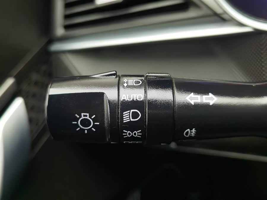 GEELY Binray 2021 car image #22