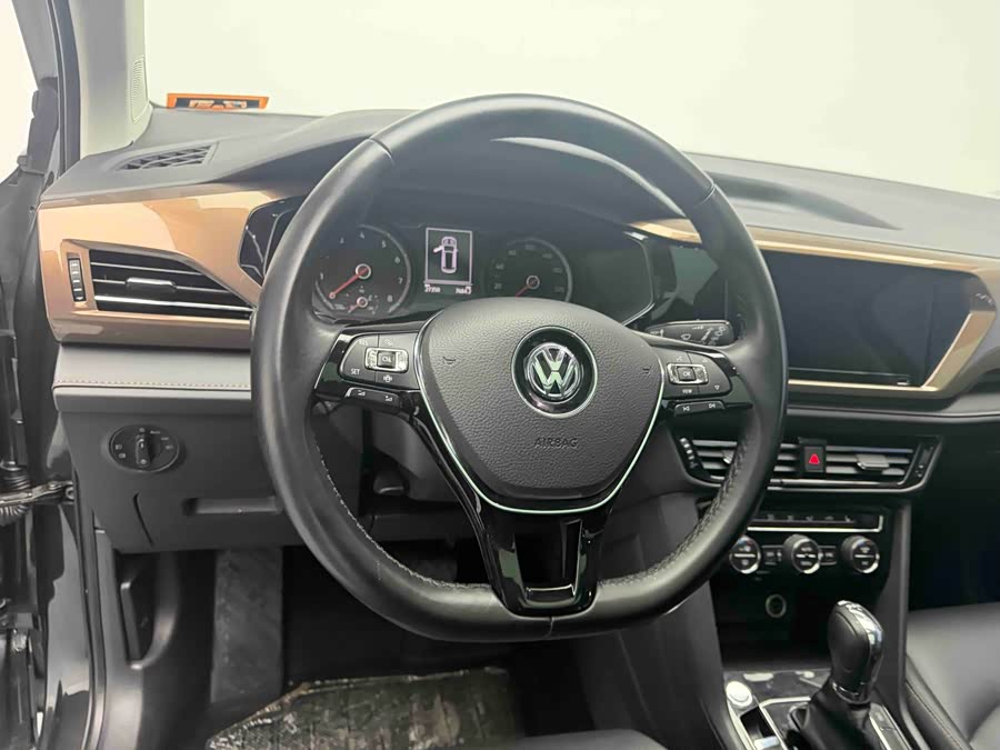 Volkswagen Tharu 2019 #22 Volkswagen Tharu 2019 car image #22
