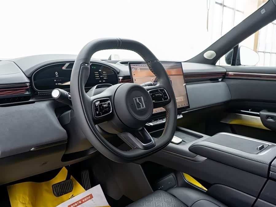 Zeekr 7X 2024 car image #22
