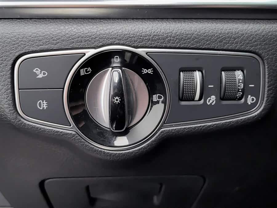 BYD Tang 2019 car image #22