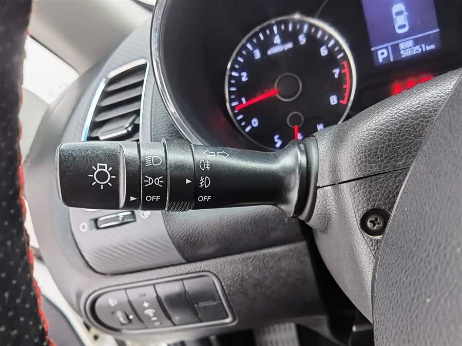 Kia K3 2015 car image #22