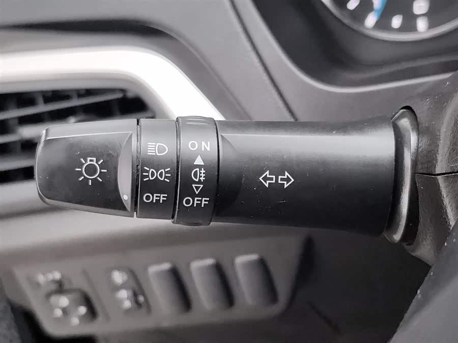 Soueast A5 Wing Dance 2019 car image #22