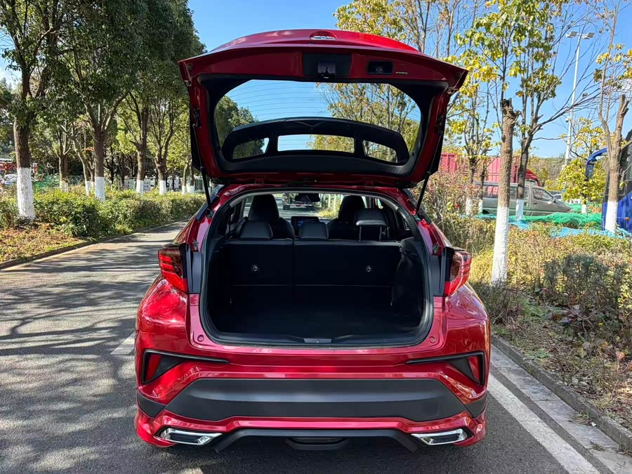 Toyota C-HR 2021 immagine di auto #22