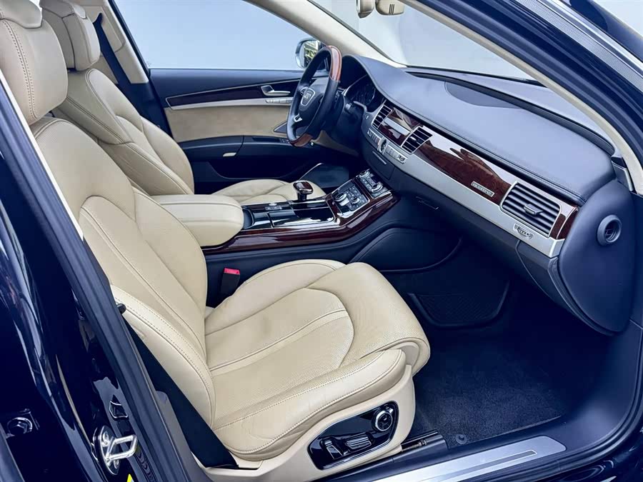 Audi A8 2012 imagen de coche #22