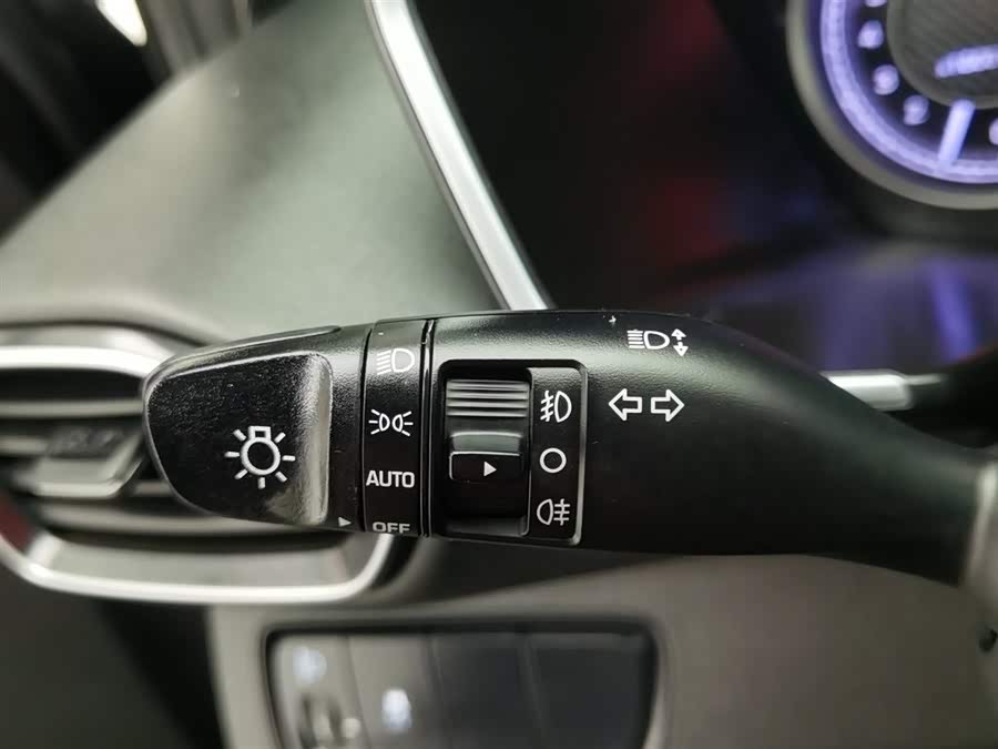 Hyundai Santa Fe 2019 car image #22