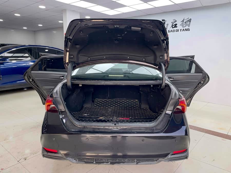 Toyota Avalon 2019 car image #22
