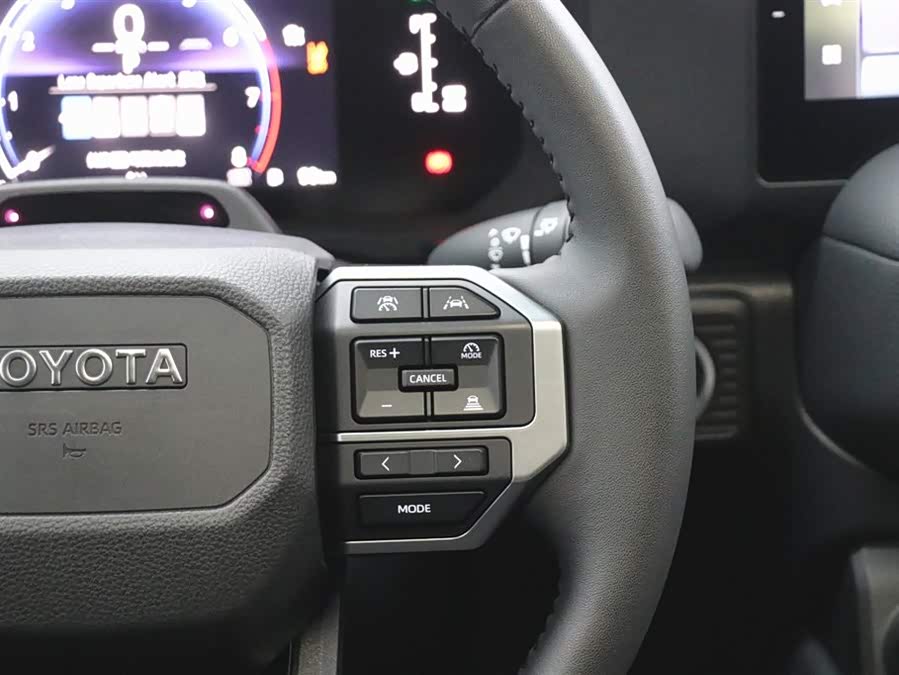 Toyota Land Cruiser Prado 2025 car image #22