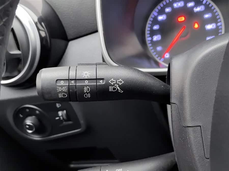 MG ZS 2019 car image #22