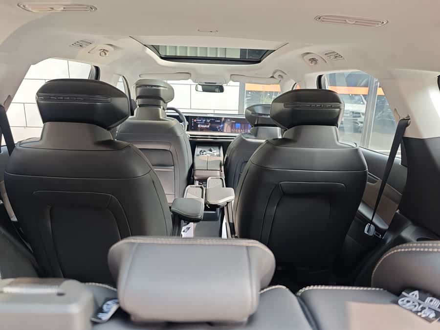Ford Edge 2024 car image #22