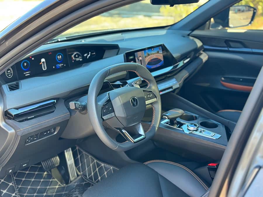 Changan UNI-V 2022 car image #22