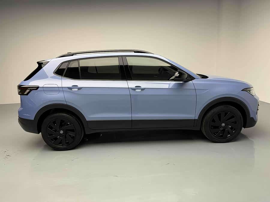 Volkswagen Tharu 2024 car image #22