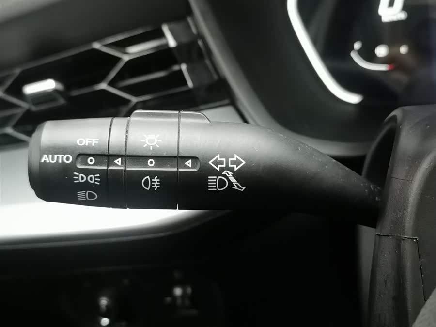 MG 5 2023 car image #22