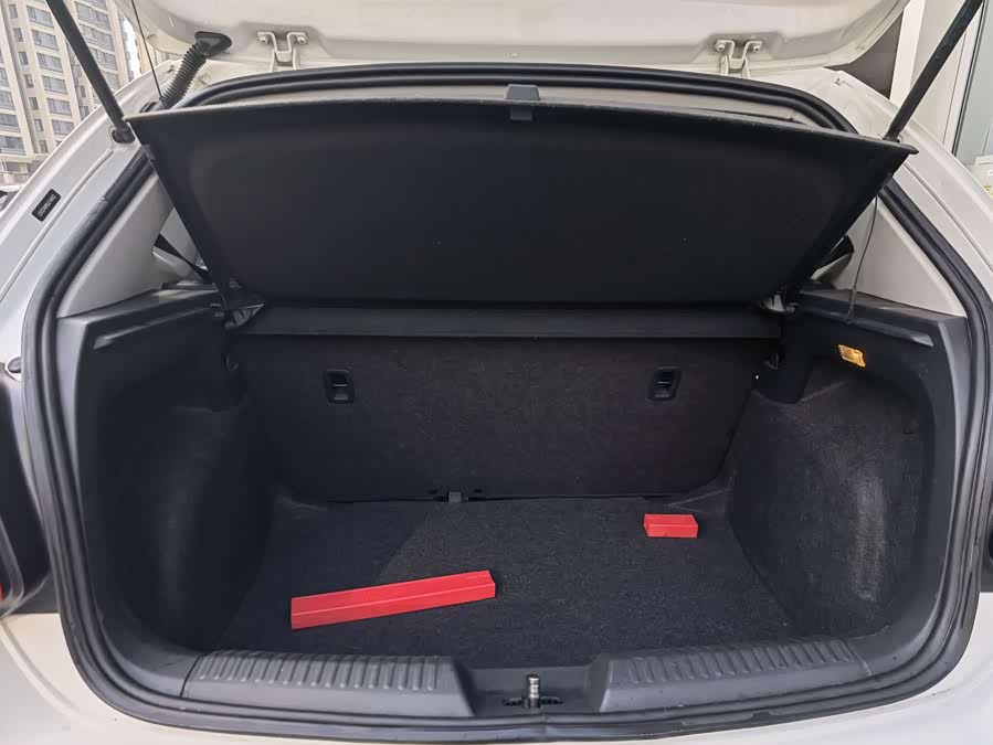 Volkswagen Polo 2019 car image #22