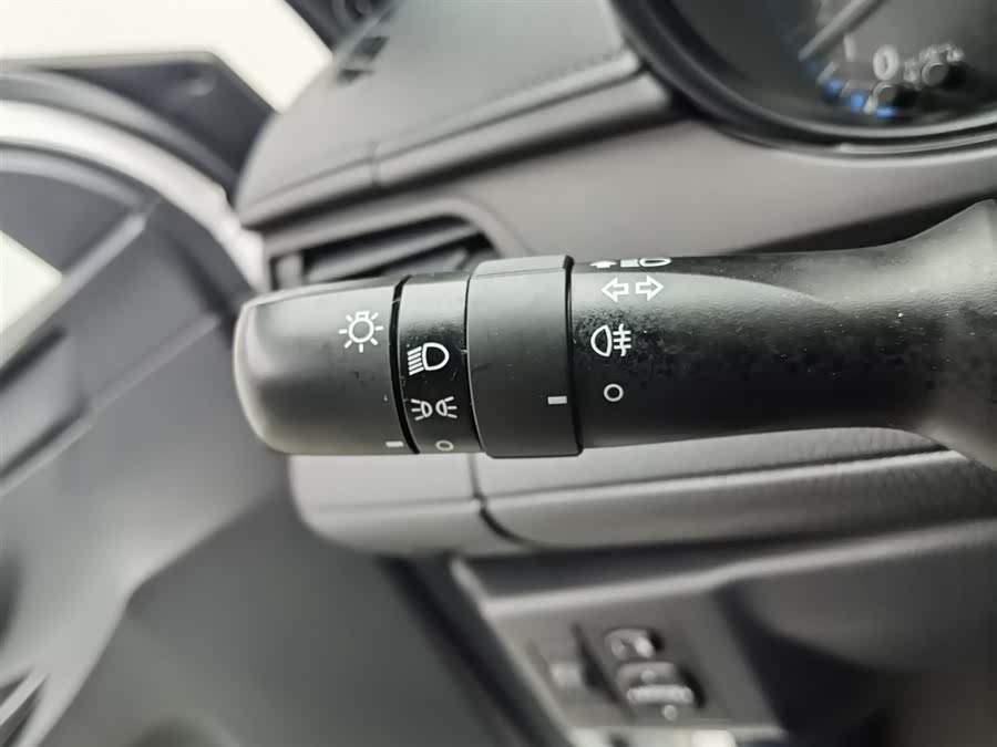 Toyota Yaris L Zhixuan 2019 immagine di auto #22