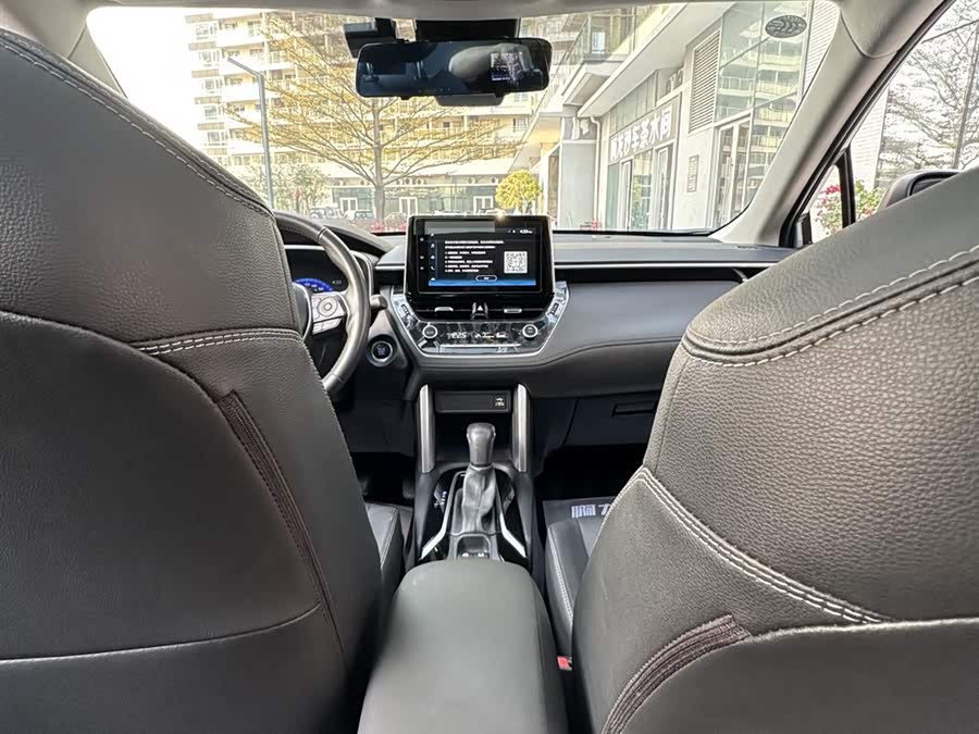 Toyota Corolla Cross 2022 immagine di auto #22